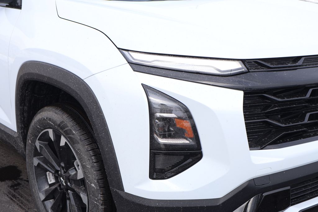 Thumbnail: 2026 Chevrolet Equinox - 3