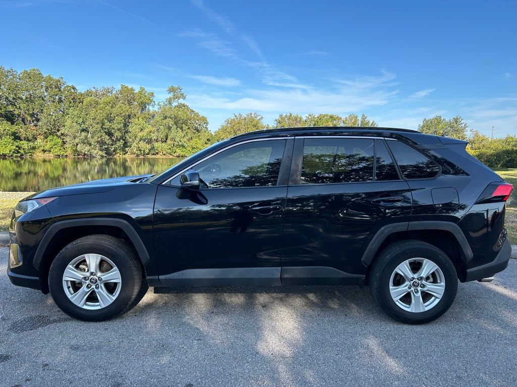 Thumbnail: 2021 Toyota RAV4 - 2