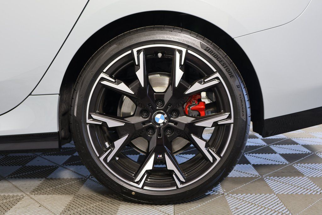 Thumbnail: 2026 BMW 2 Series - 10