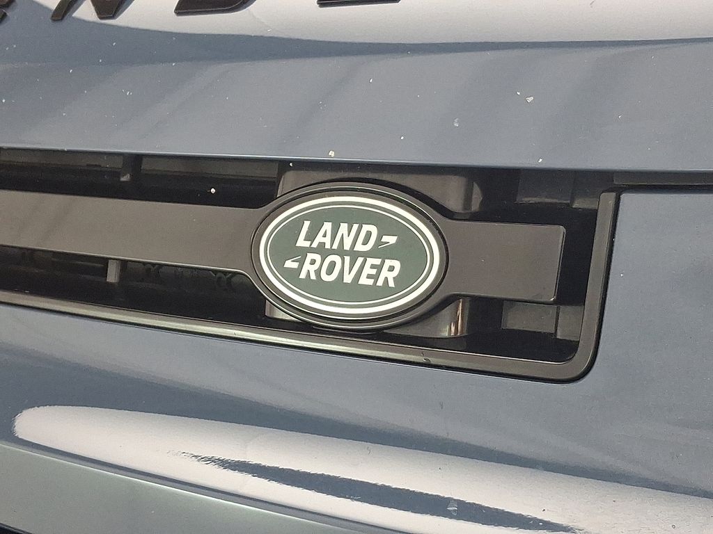Thumbnail: 2023 Land Rover Defender - 30