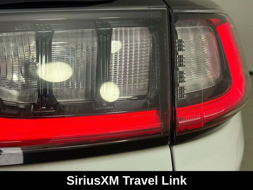 Used Car 2022 Jeep Cherokee  Trailhawk For Sale Under $25,000 In Austin, Texas