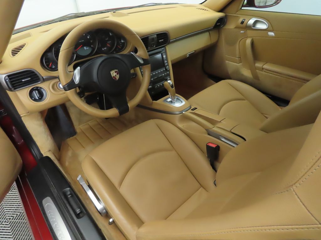 Thumbnail: 2011 Porsche 911 - 4