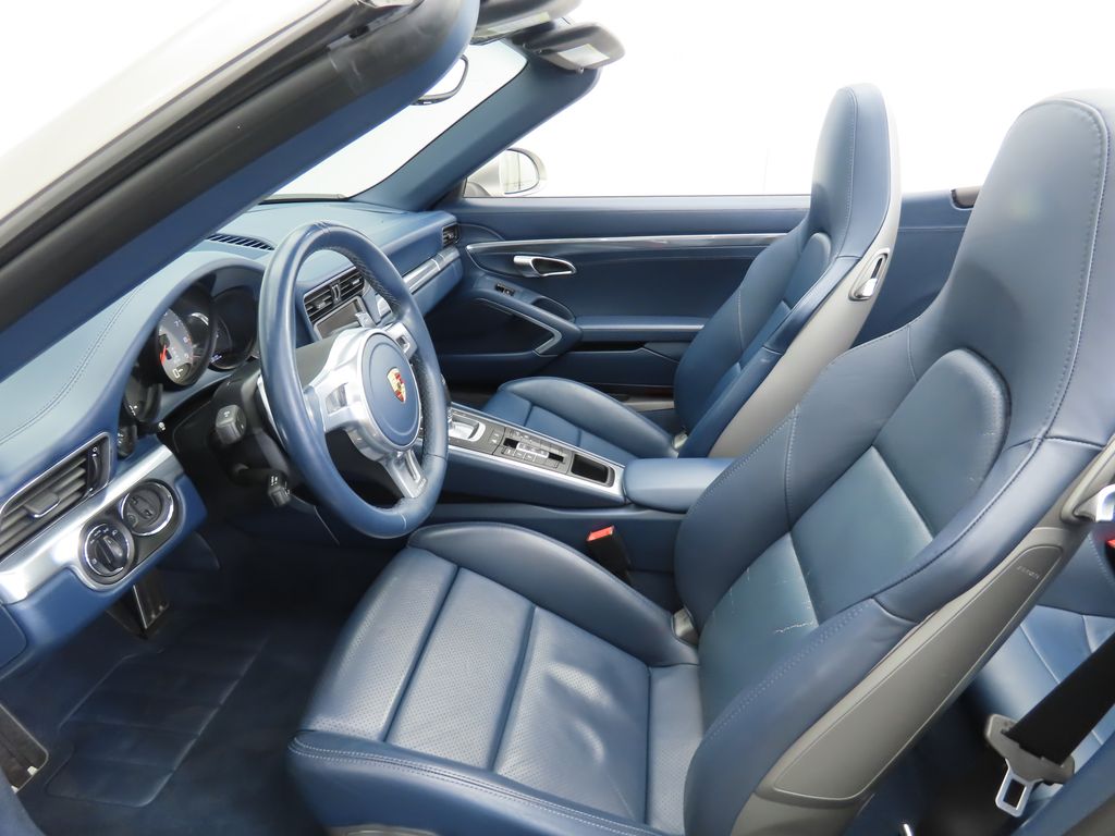 Thumbnail: 2013 Porsche 911 - 5