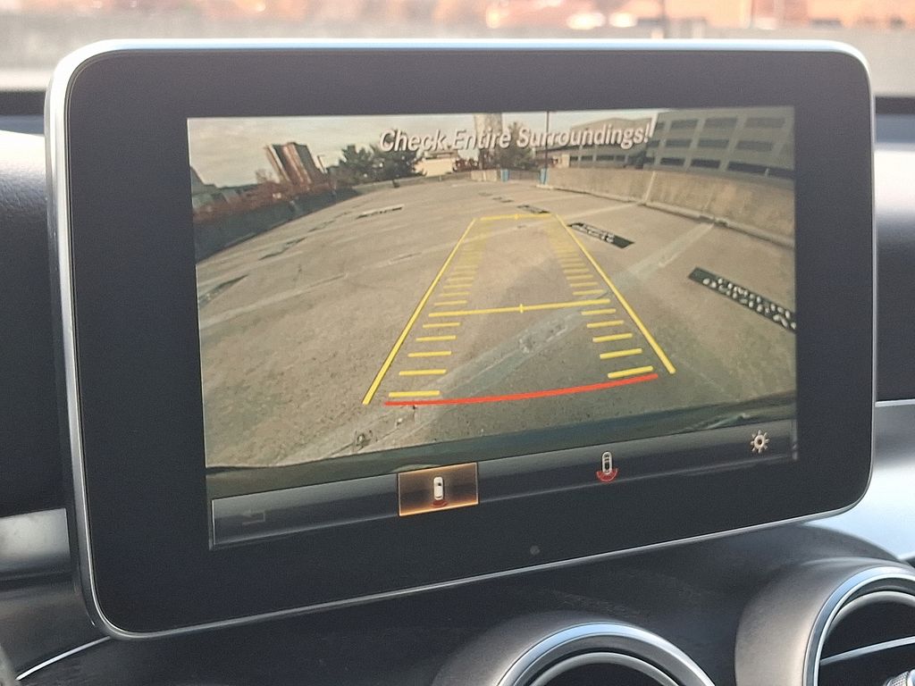 Thumbnail: 2018 Mercedes-Benz GLC - 19