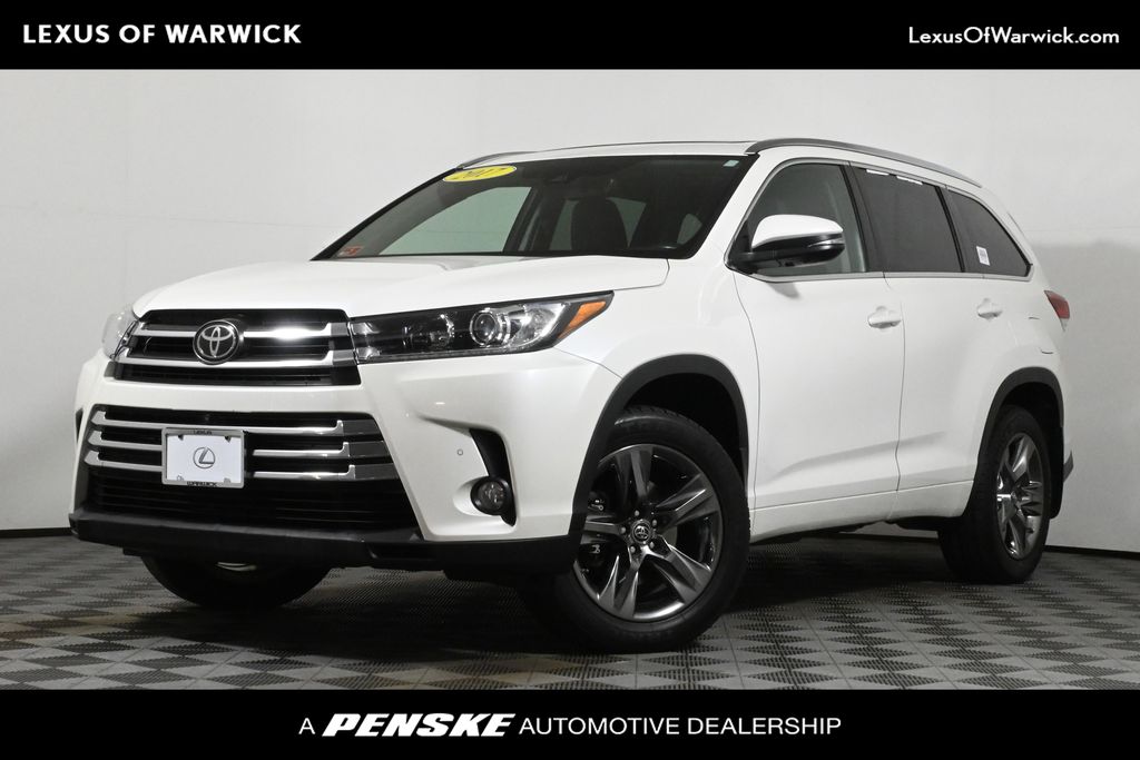 2017 Toyota Highlander Limited Platinum -
                Warwick, RI