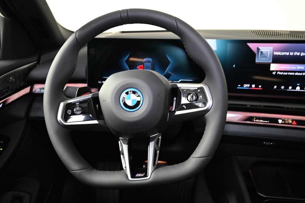 Thumbnail: 2027 BMW i5 - 17