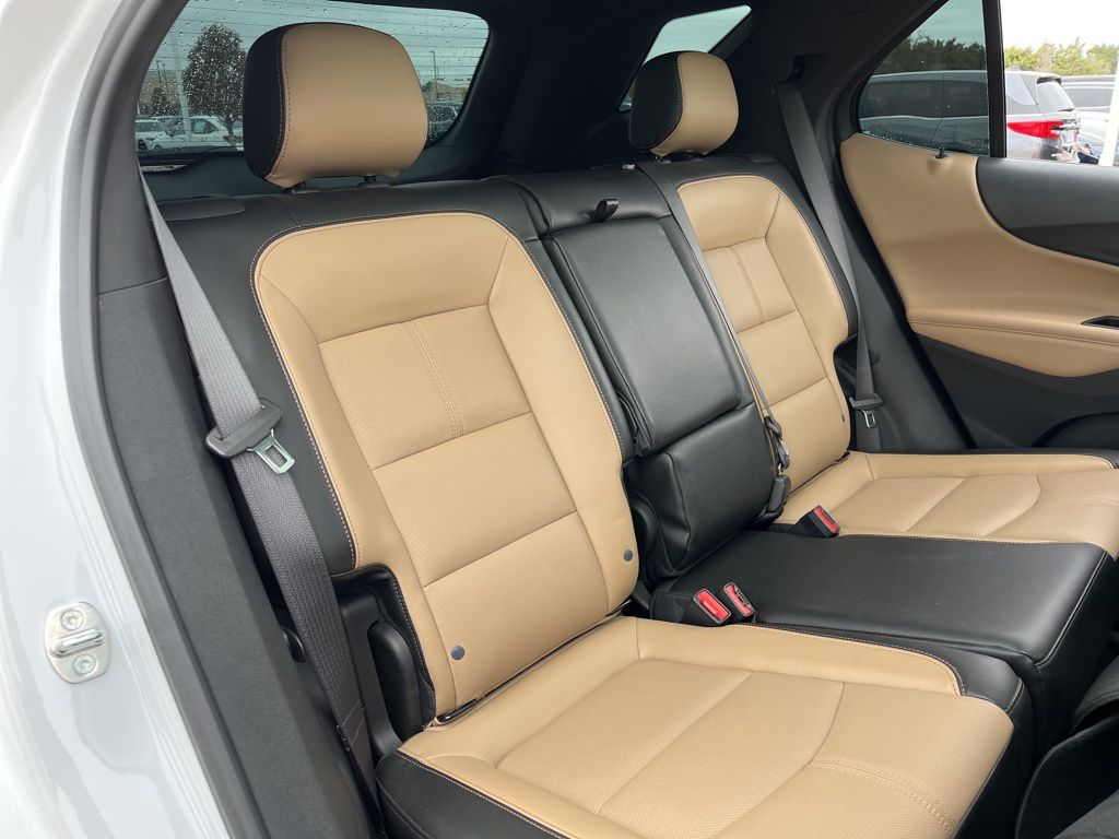 Thumbnail: 2022 Chevrolet Equinox - 27