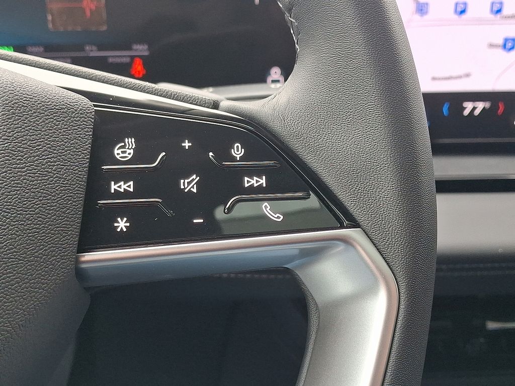 Thumbnail: 2025 Audi Q6 e-tron - 22