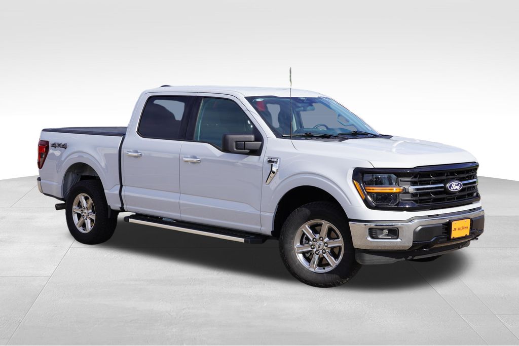 White Metallic 2025 Ford F-150 XLT SuperCrew 4WD Pickup Truck Four-Wheel Drive Automatic