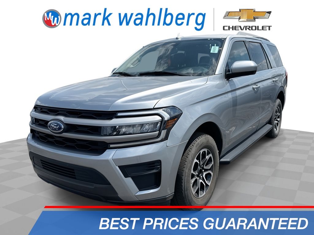  2022 Ford Expedition XLT RWD   
