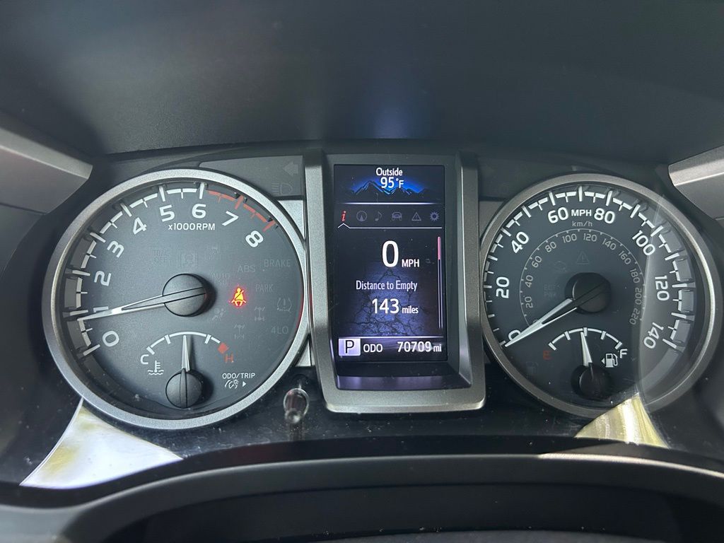 2016 Toyota Tacoma Limited 16