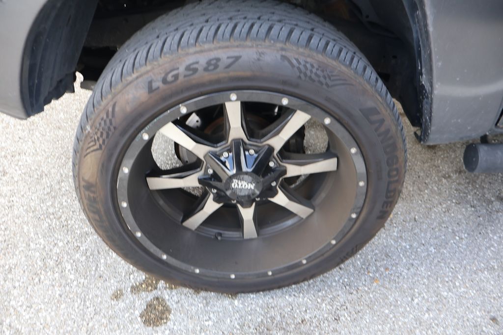 Thumbnail: 2012 Toyota Tacoma - 4