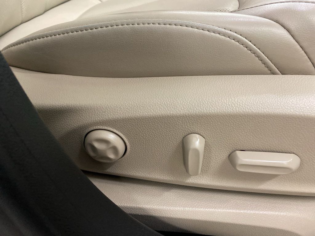 2020 Buick Envision Essence photo