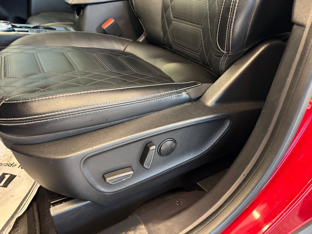 2023 Ford Escape Hybrid Platinum