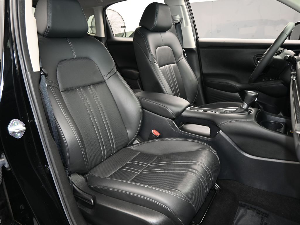 Used 2023 Black Honda EX-L image 44