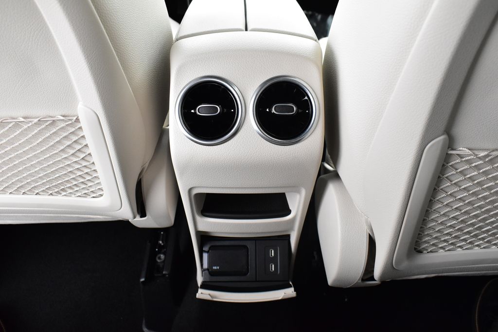 Thumbnail: 2025 Mercedes-Benz GLA - 28