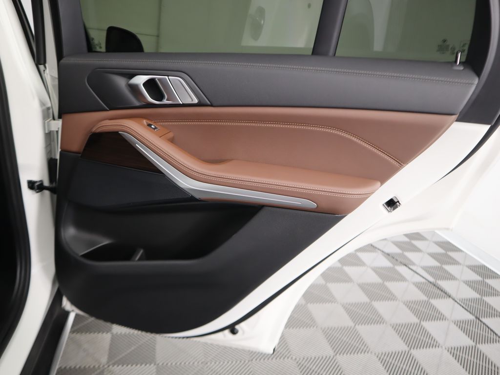 2021 BMW X5 sDrive40i 28