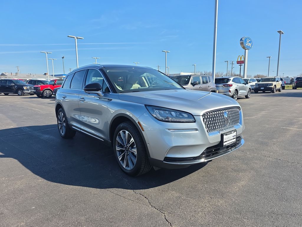 Used 2022 Silver Lincoln Reserve image 6