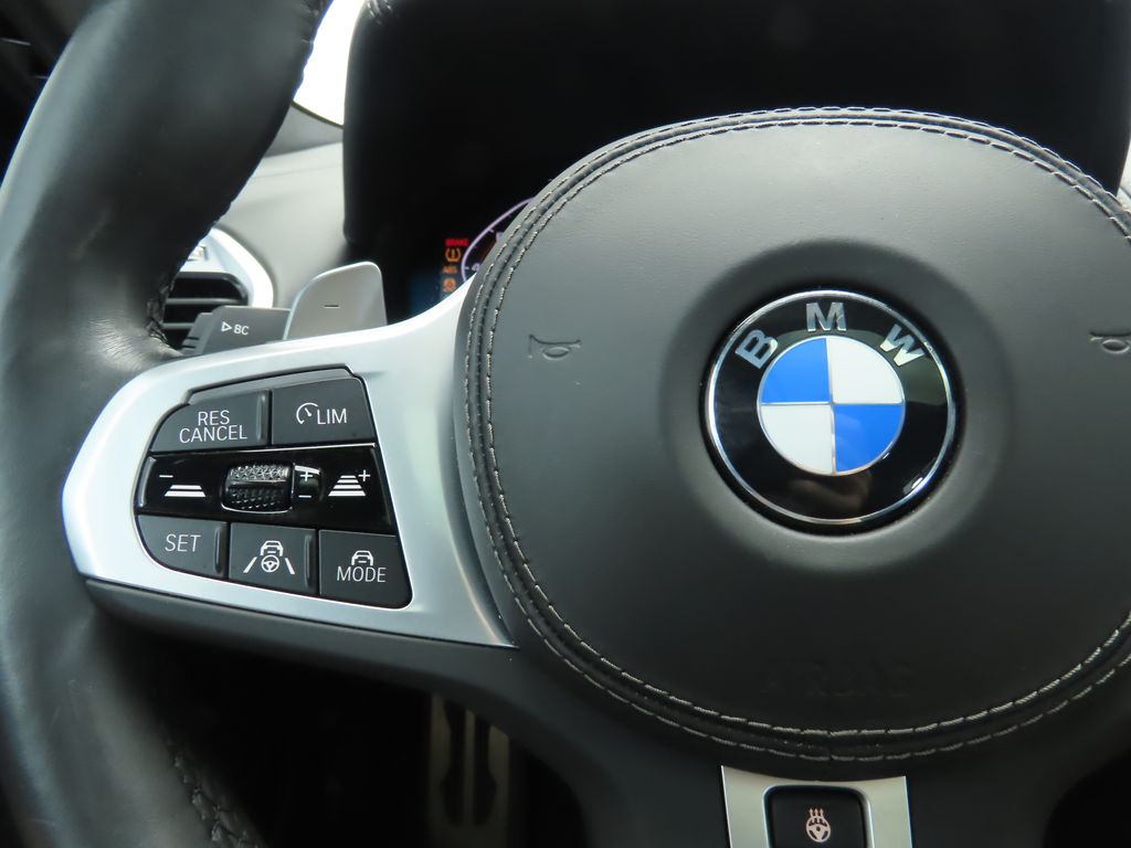 Thumbnail: 2022 BMW 8 Series - 11