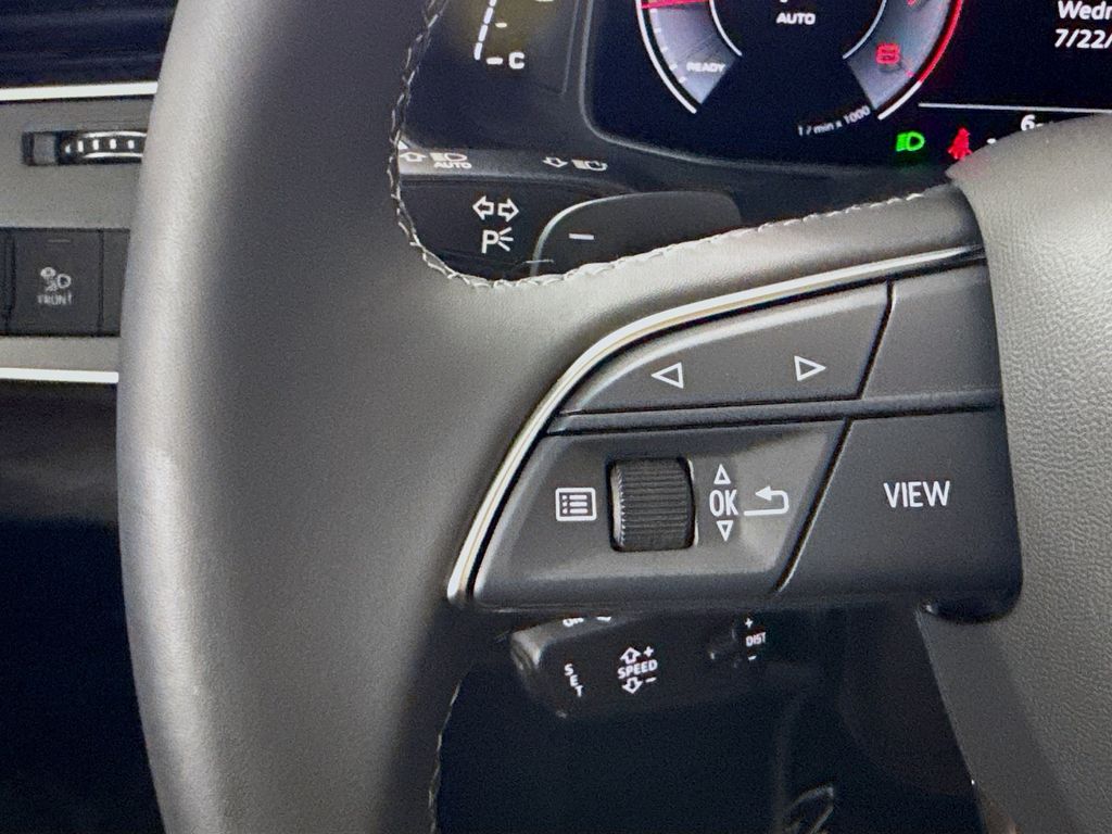 Thumbnail: 2026 Audi Q7 - 12