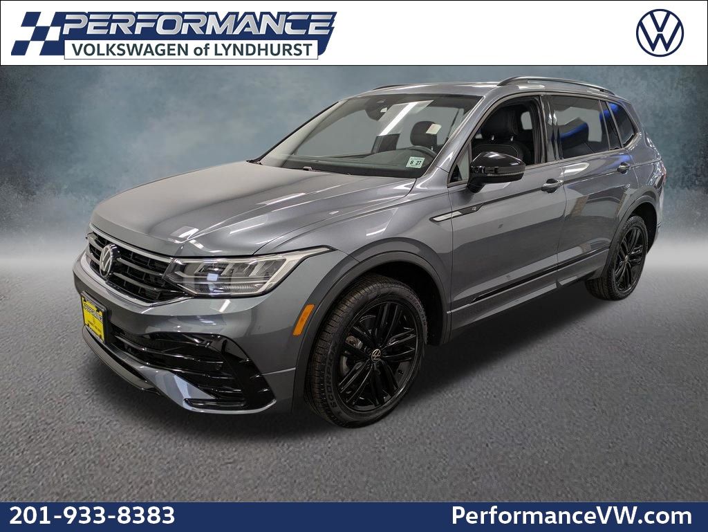 Platinum Gray Metallic 2022 Volkswagen Tiguan SUV / Crossover All-Wheel Drive 8-Speed Automatic