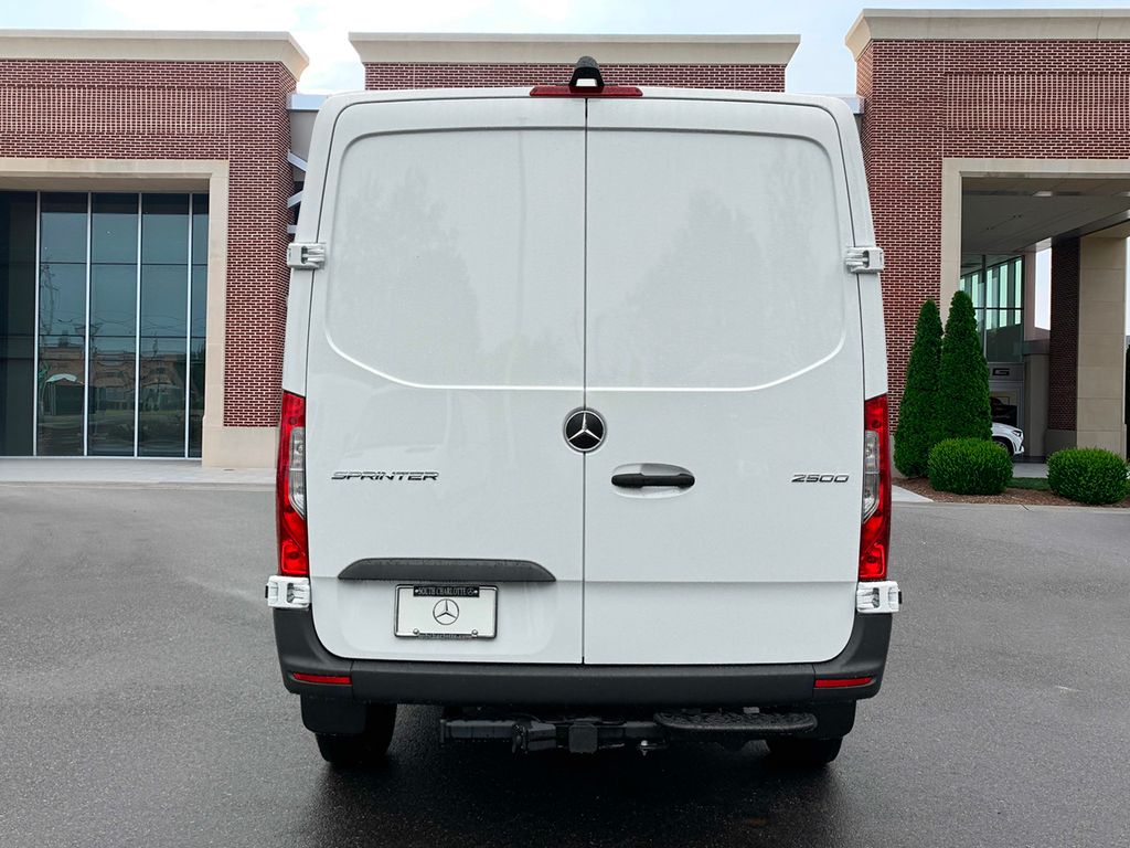 2025 Mercedes-Benz Sprinter 2500 4