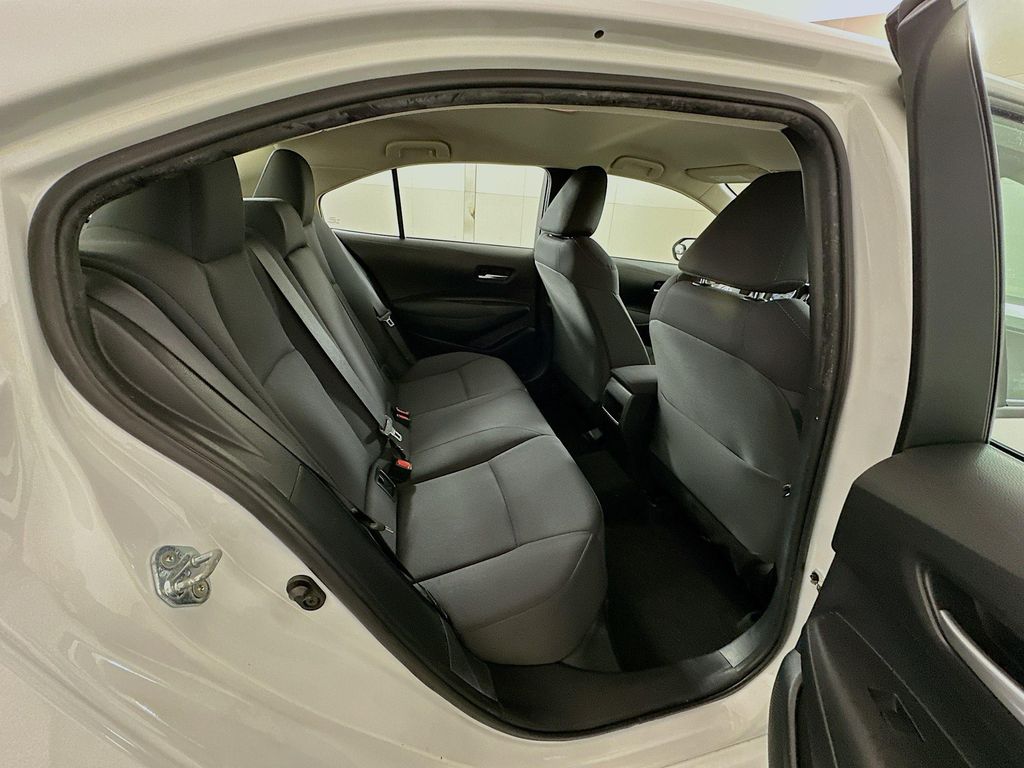 Thumbnail: 2021 Toyota Corolla - 25