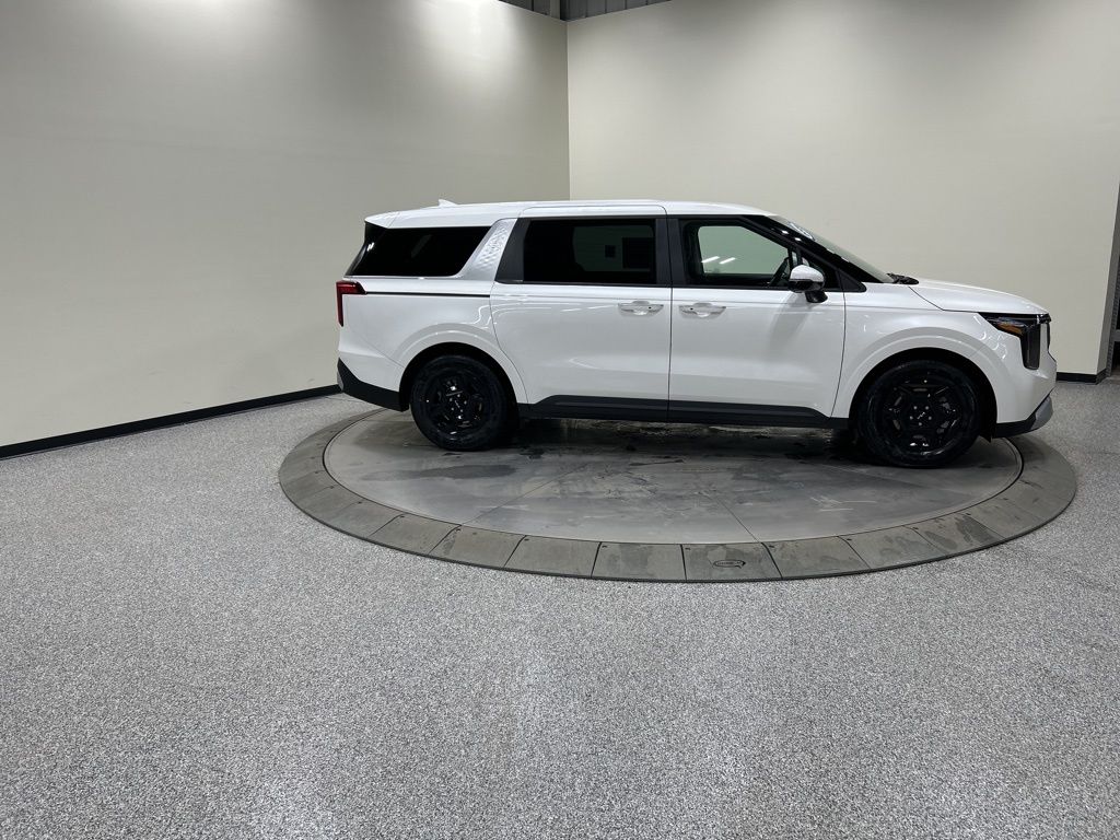 new 2026 Kia Carnival car, priced at $41,665