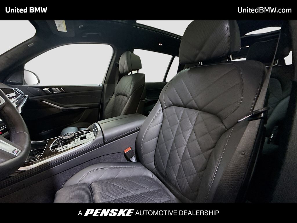 Thumbnail: 2026 BMW X7 - 5