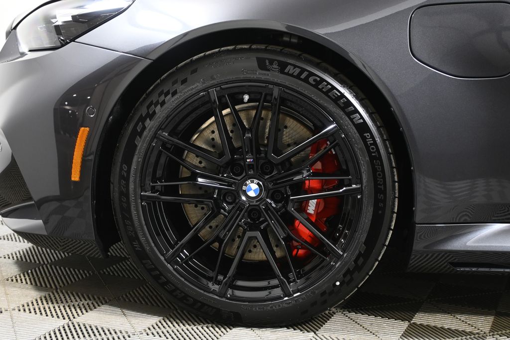 Thumbnail: 2026 BMW M5 - 12