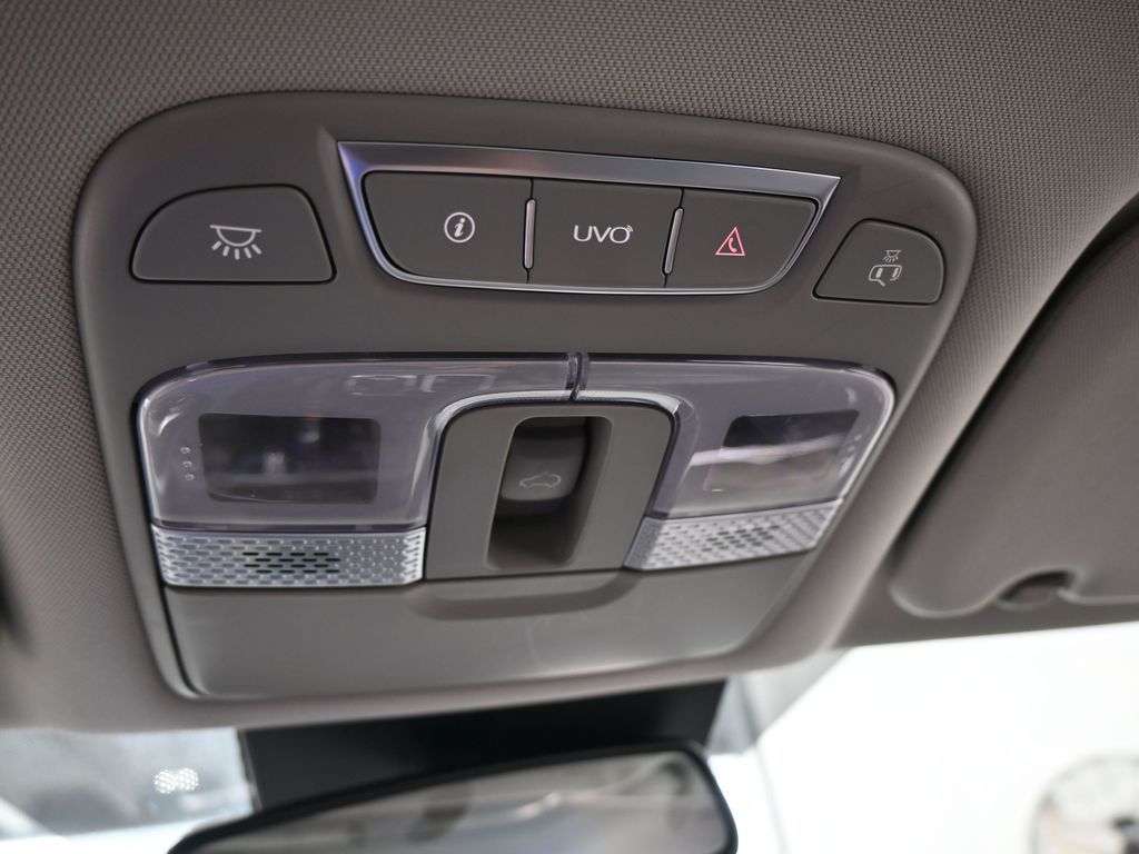 Used 2021 Ebony Black Kia EX image 33