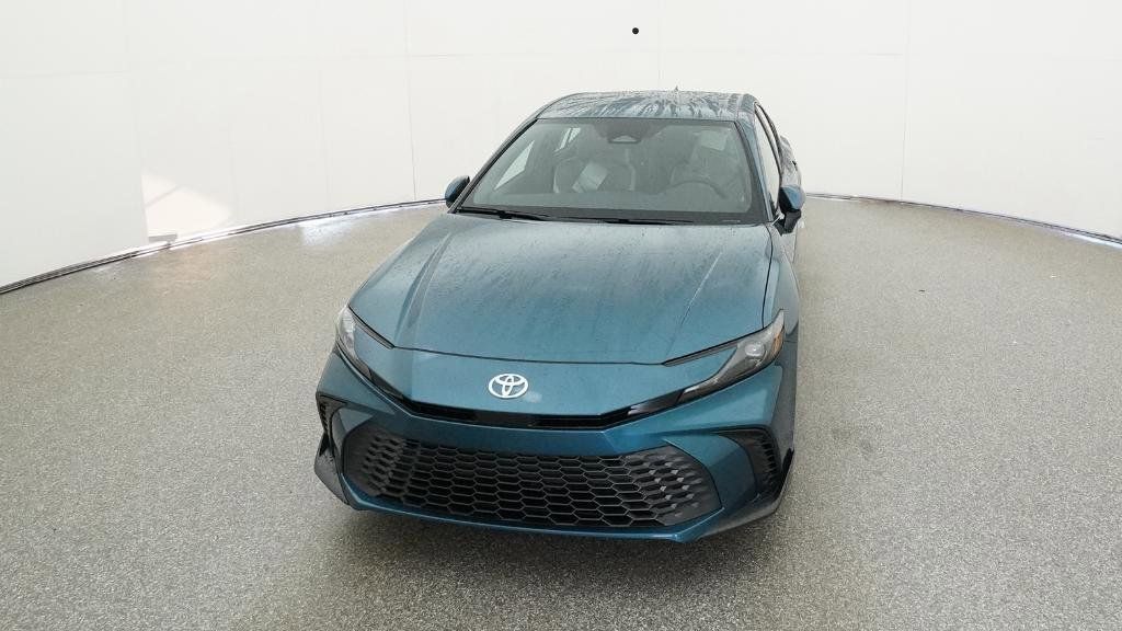 2025 Toyota Camry SE 17