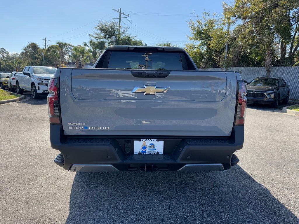 2025 Chevrolet Silverado EV  7