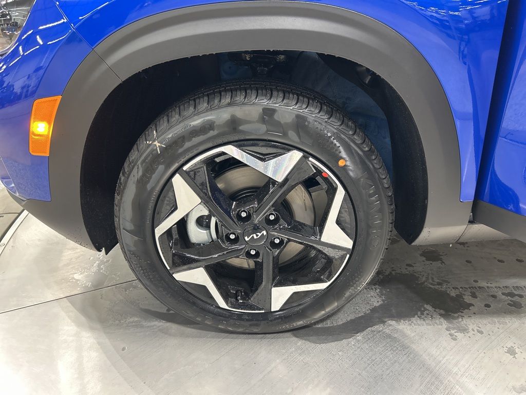 new 2026 Kia Seltos car, priced at $27,435
