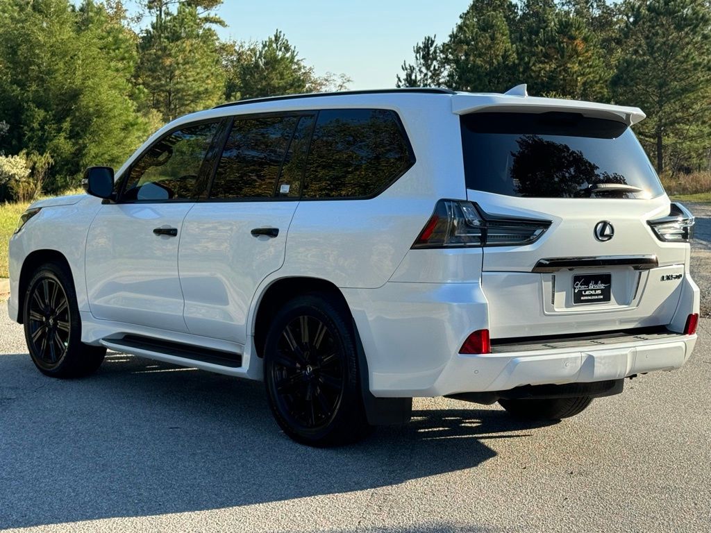 2021 Lexus LX 570 12