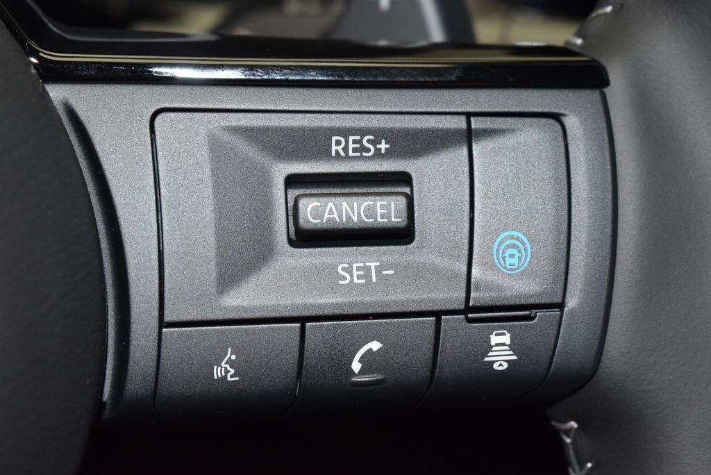 Thumbnail: 2025 Nissan Pathfinder - 18