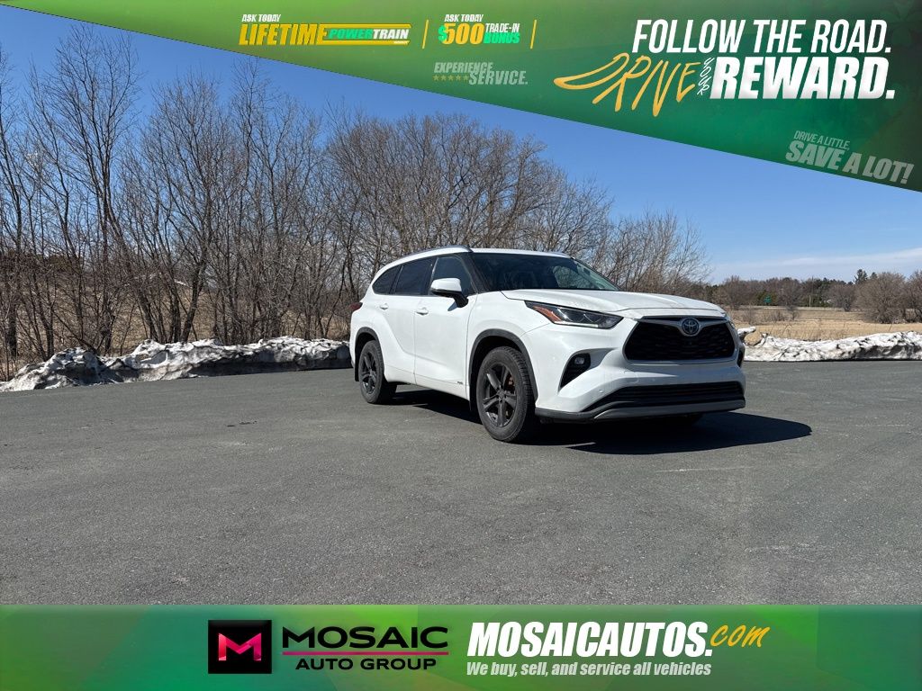 White 2022 Toyota Highlander Hybrid Platinum AWD SUV / Crossover All-Wheel Drive Continuously Variable Transmission