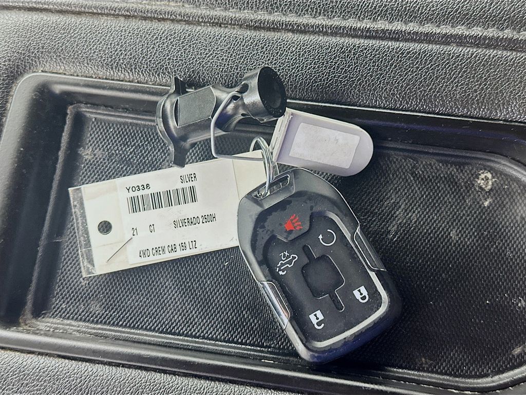 Used 2021 Silver Chevrolet LTZ image 34