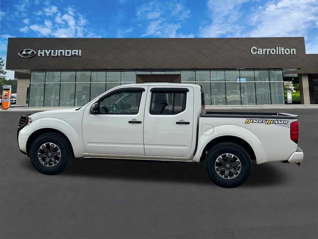 Used 2015 White Nissan Desert Runner image 8
