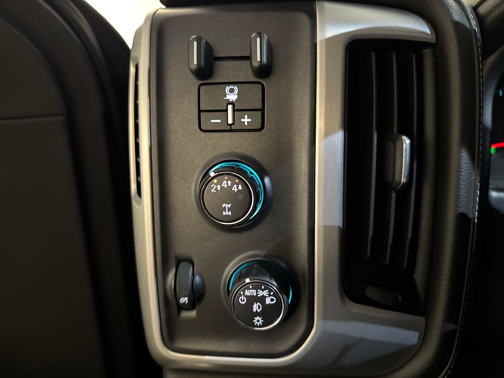 Used 2019 Gray GMC SLT image 18