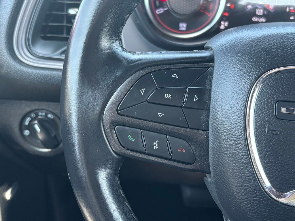 2023 Dodge Challenger SXT photo