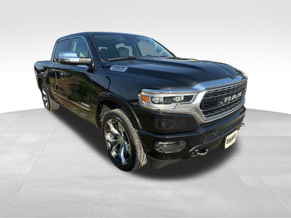 2023 Diamond Black Crystal Pearlcoat Ram 1500 Limited 4X4 Truck