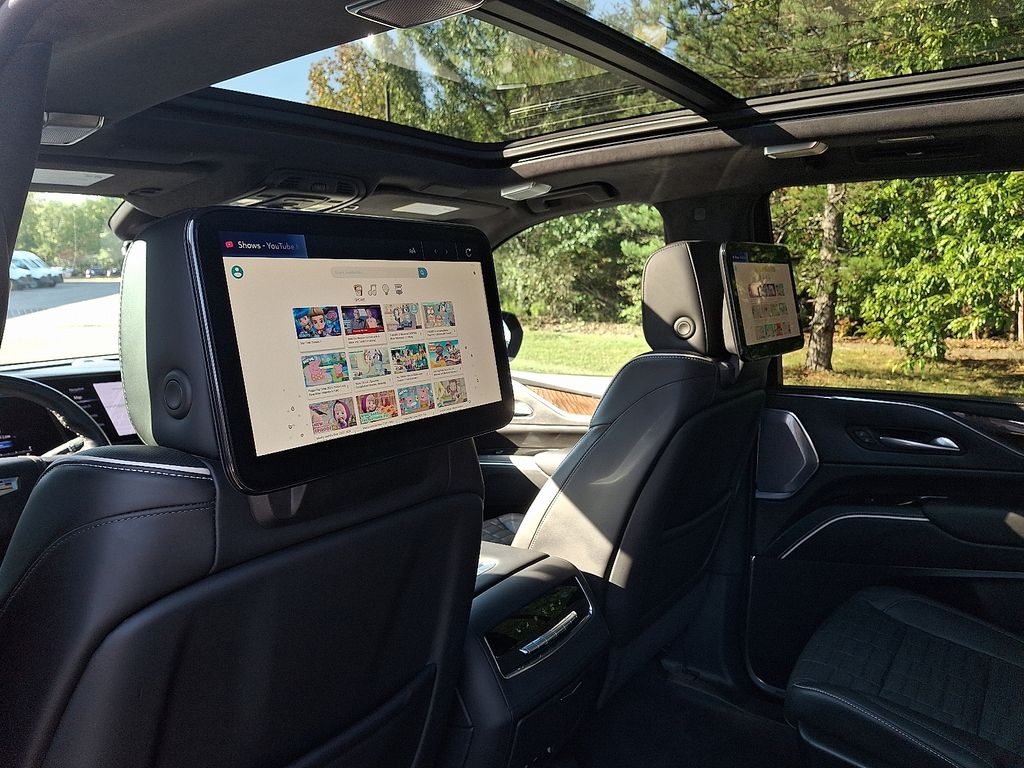 Thumbnail: 2024 Cadillac Escalade - 11