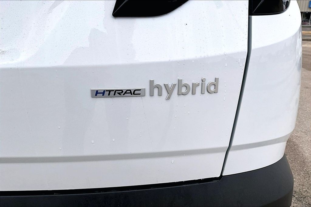 New 2026 White Hyundai Blue SE image 8