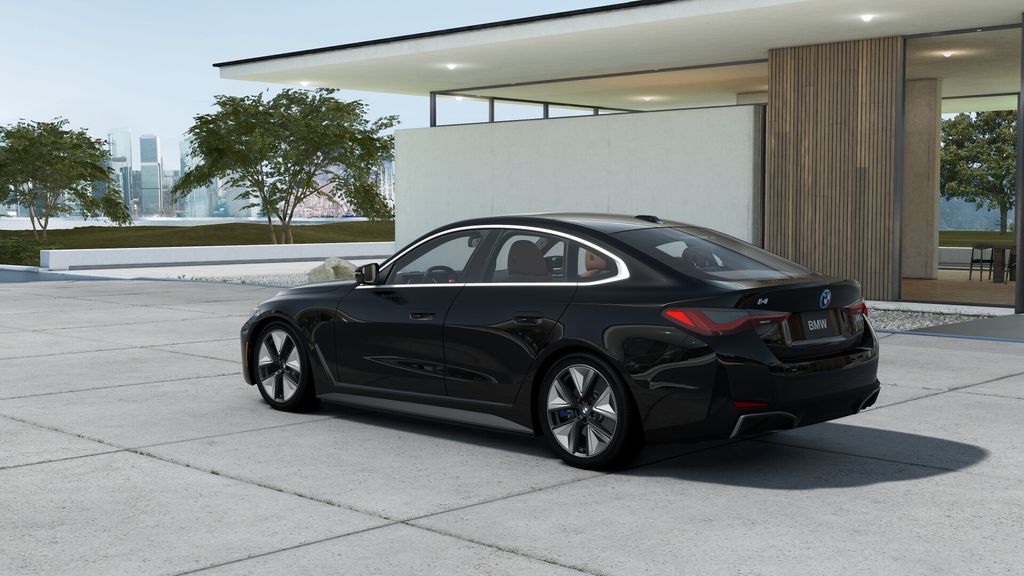 2025 BMW i4 xDrive40 32