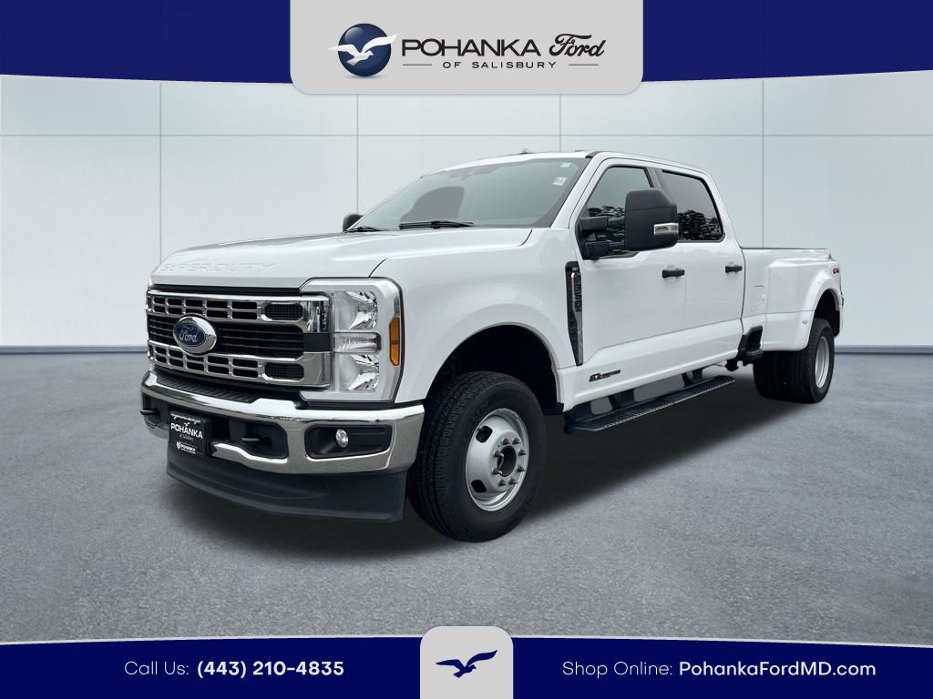 Oxford White 2024 Ford F-350 Super Duty XLT Crew Cab LB DRW 4WD Pickup Truck Four-Wheel Drive Automatic
