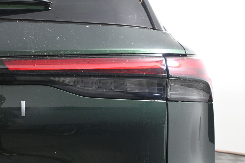 Thumbnail: 2027 INFINITI QX60 - 13