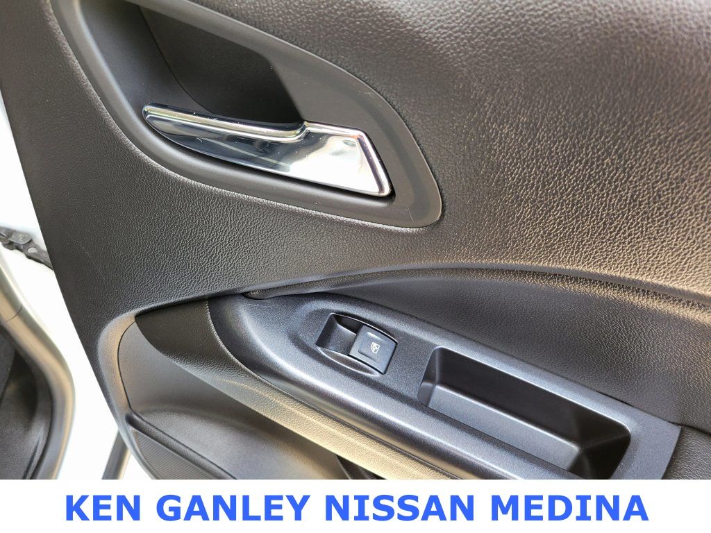 2020 GMC Canyon SLE1 photo