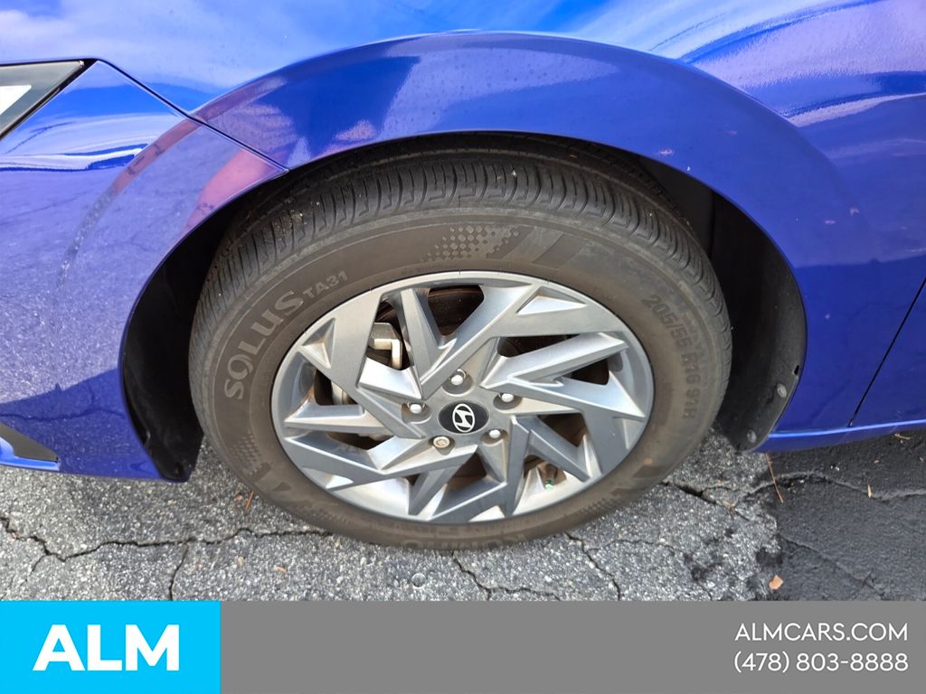 Used 2024 Blue Hyundai SEL image 25