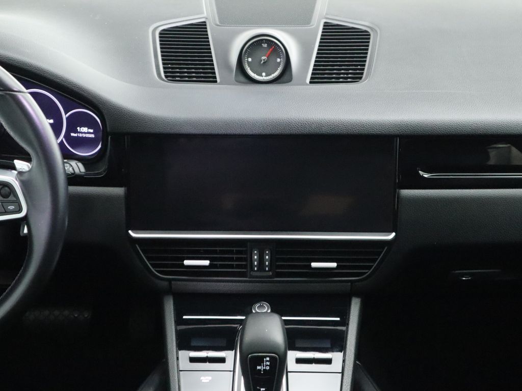 Thumbnail: 2021 Porsche Cayenne - 14